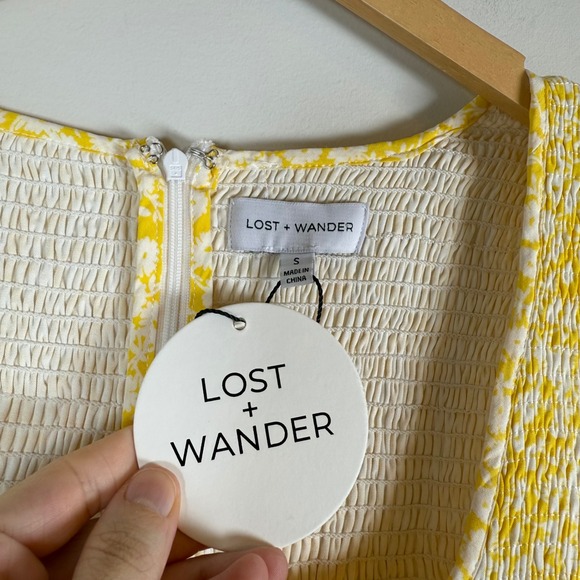 NEW Lost + Wander Sweet Summer Daze Yellow Floral Smocked Midi Dress Small NWT - Picture 5 of 8